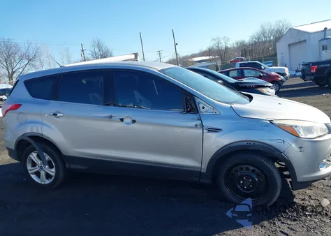 2013 Ford Escape Se z USA, uszkodzony, nr VIN 1FMCU9GX9DUB72112